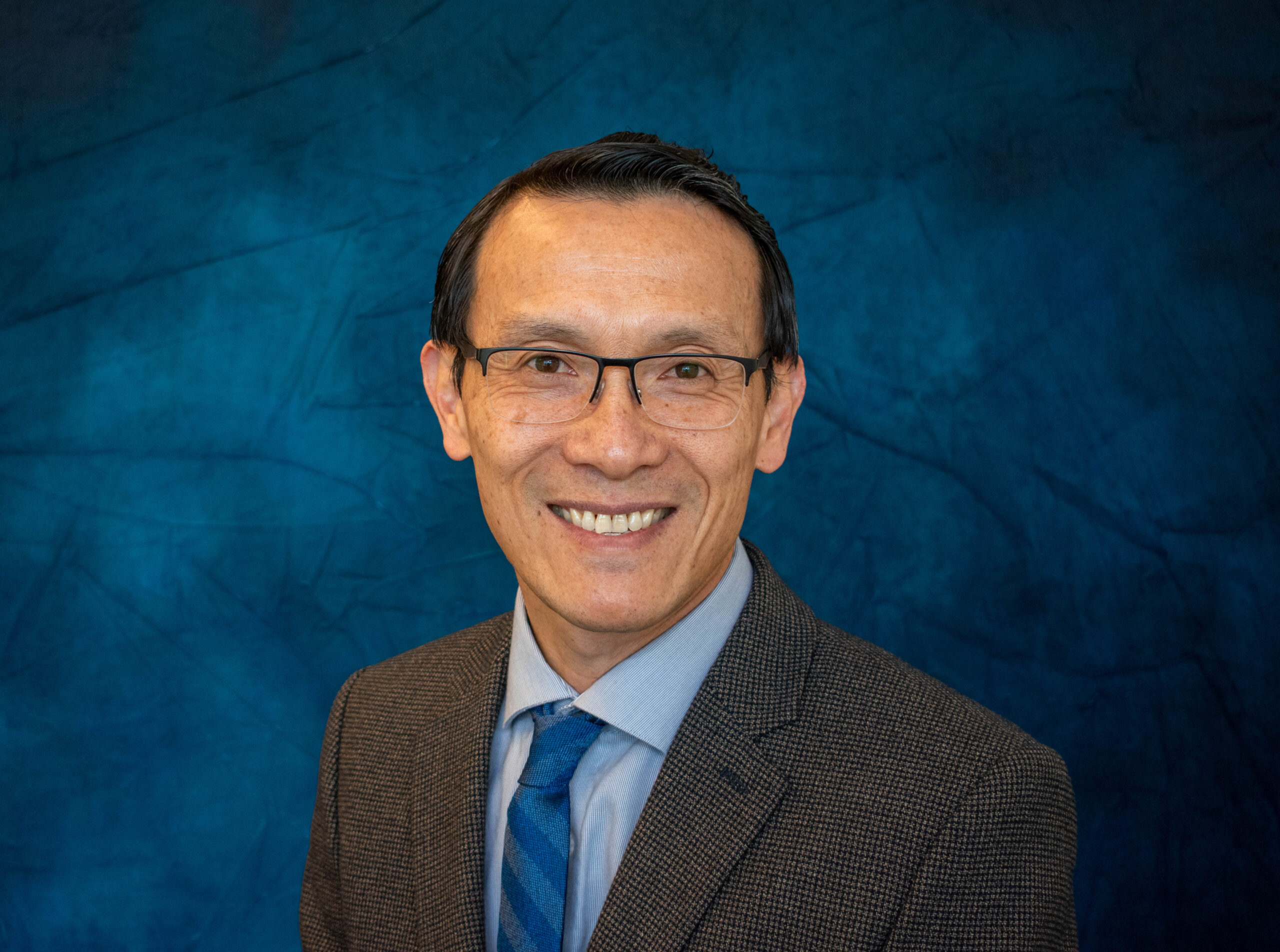Dr. Nam Vo Appointed Ruby and James Kang, MD Chair in Orthopaedic Spine Surgery